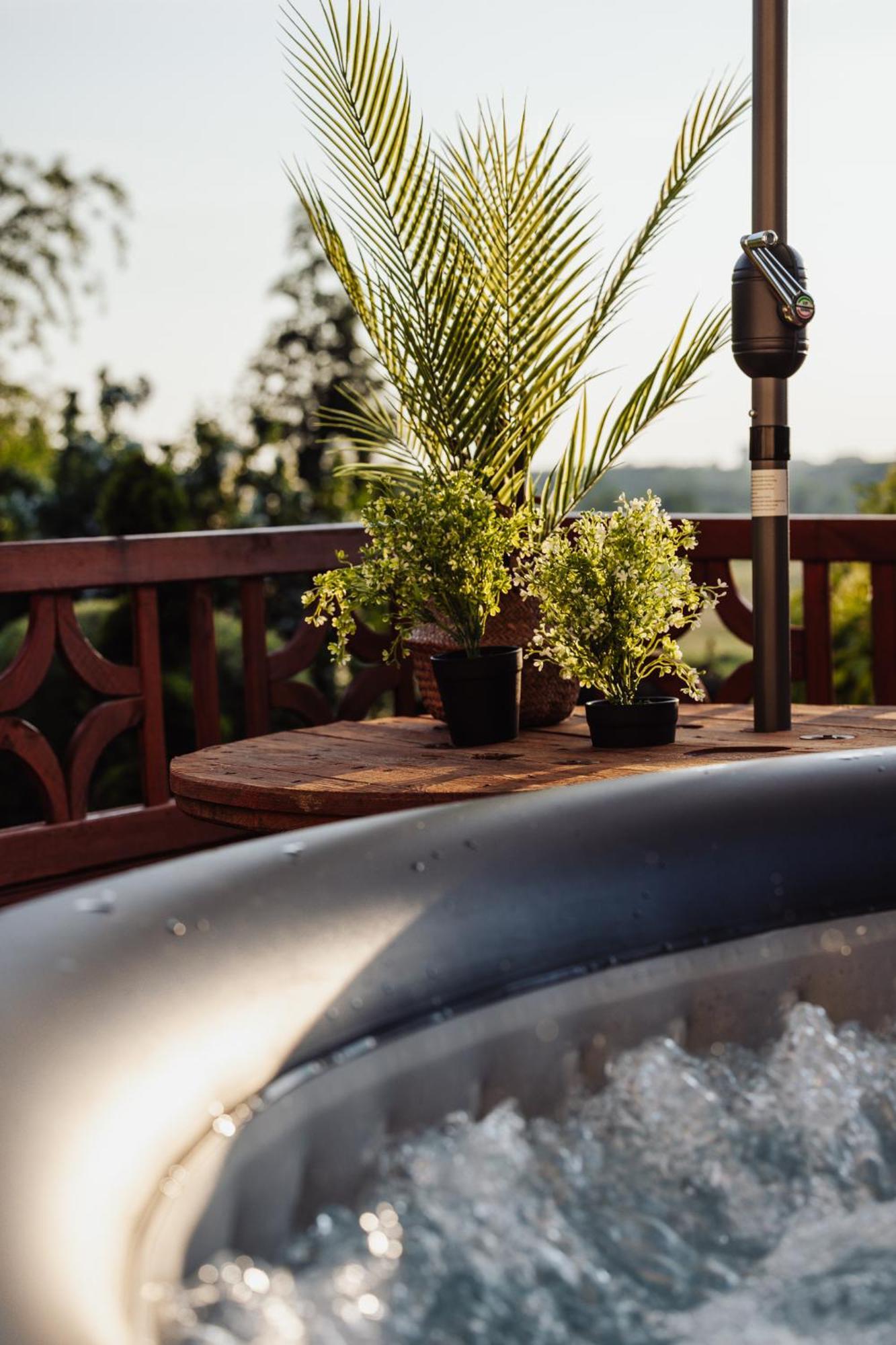 Wellnessparadies Mit Sauna Und Whirlpool Wiesenblick Holiday home Krakow am See