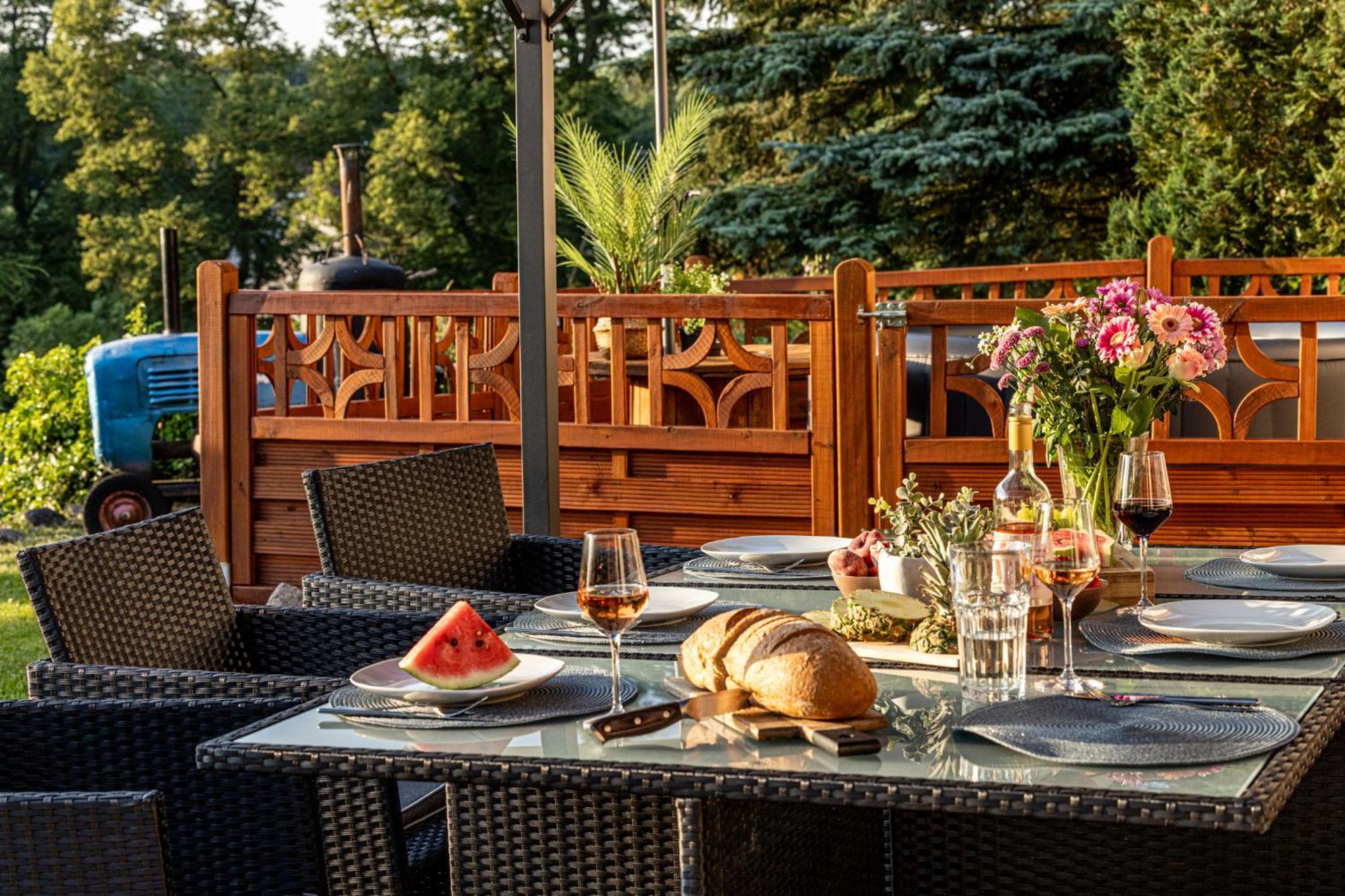 Wellnessparadies Mit Sauna Und Whirlpool Wiesenblick * Krakow am See