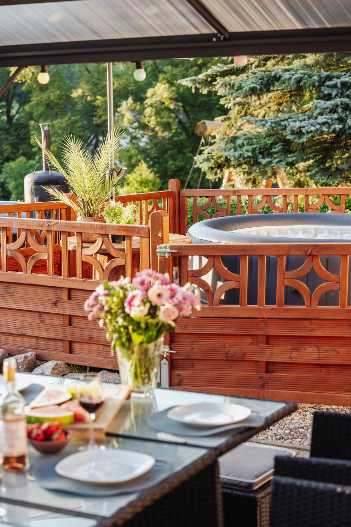 Wellnessparadies Mit Sauna Und Whirlpool Wiesenblick Holiday home Krakow am See