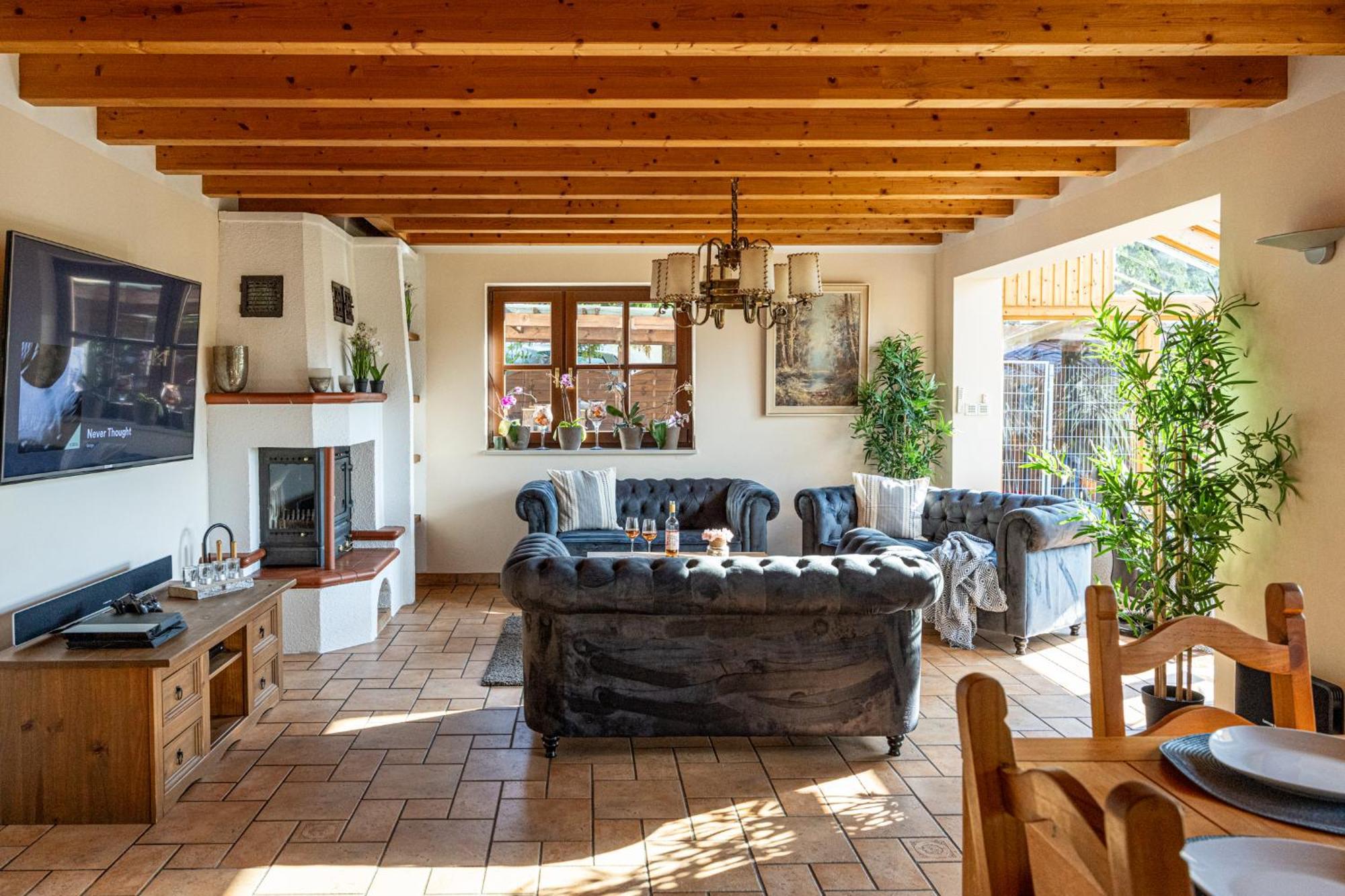 Holiday home Wellnessparadies Mit Sauna Und Whirlpool Wiesenblick Krakow am See
