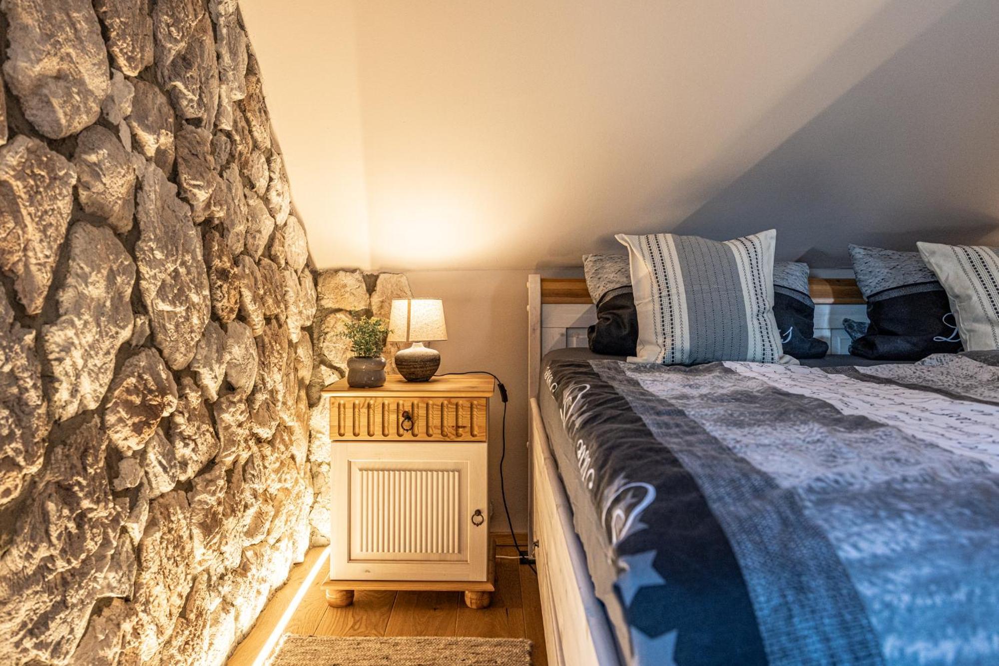 Holiday home Wellnessparadies Mit Sauna Und Whirlpool Wiesenblick