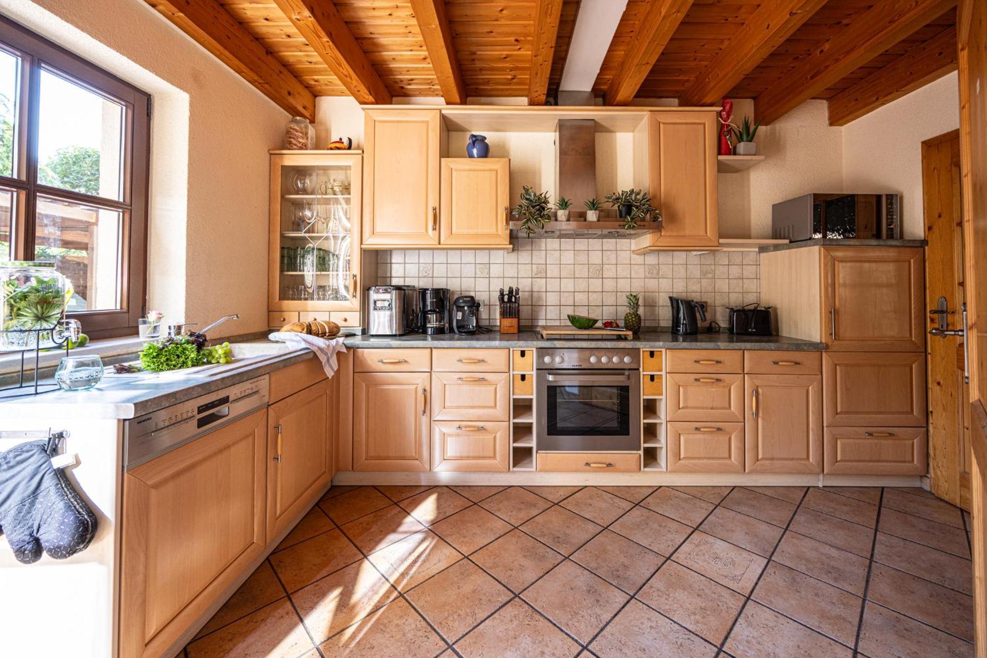 Wellnessparadies Mit Sauna Und Whirlpool Wiesenblick Holiday home Krakow am See